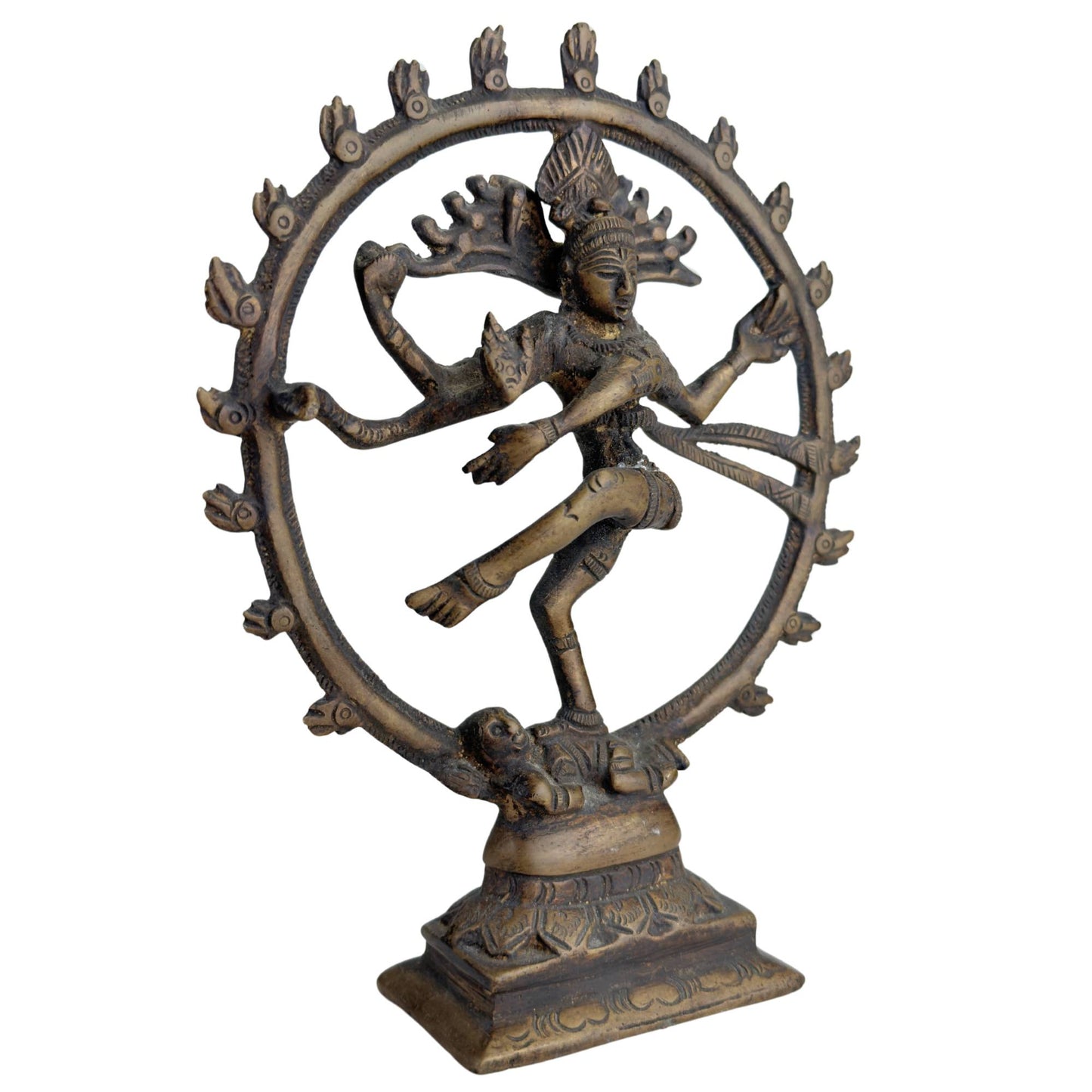 Bronzene Shiva Nataraja-Statue mit durchbrochenem Flammenhalo und alter Patina