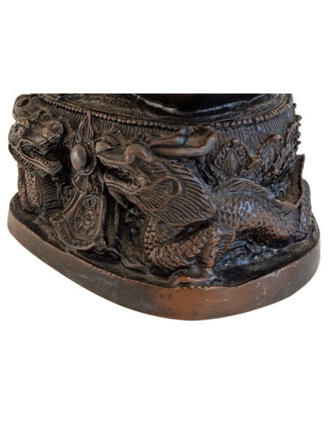Chinesische Buddha-Statue aus Bronze mit Drachensockel aus der Qing-Zeit