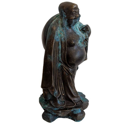 Bronzene Budai‑Statue aus China mit Resten der Feuervergoldung