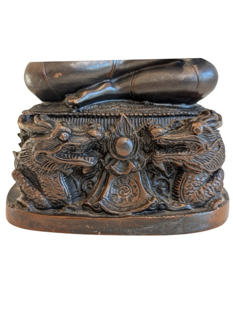 Chinesische Buddha-Statue aus Bronze auf einem Drachensockel aus China, 19. Jahrhundert