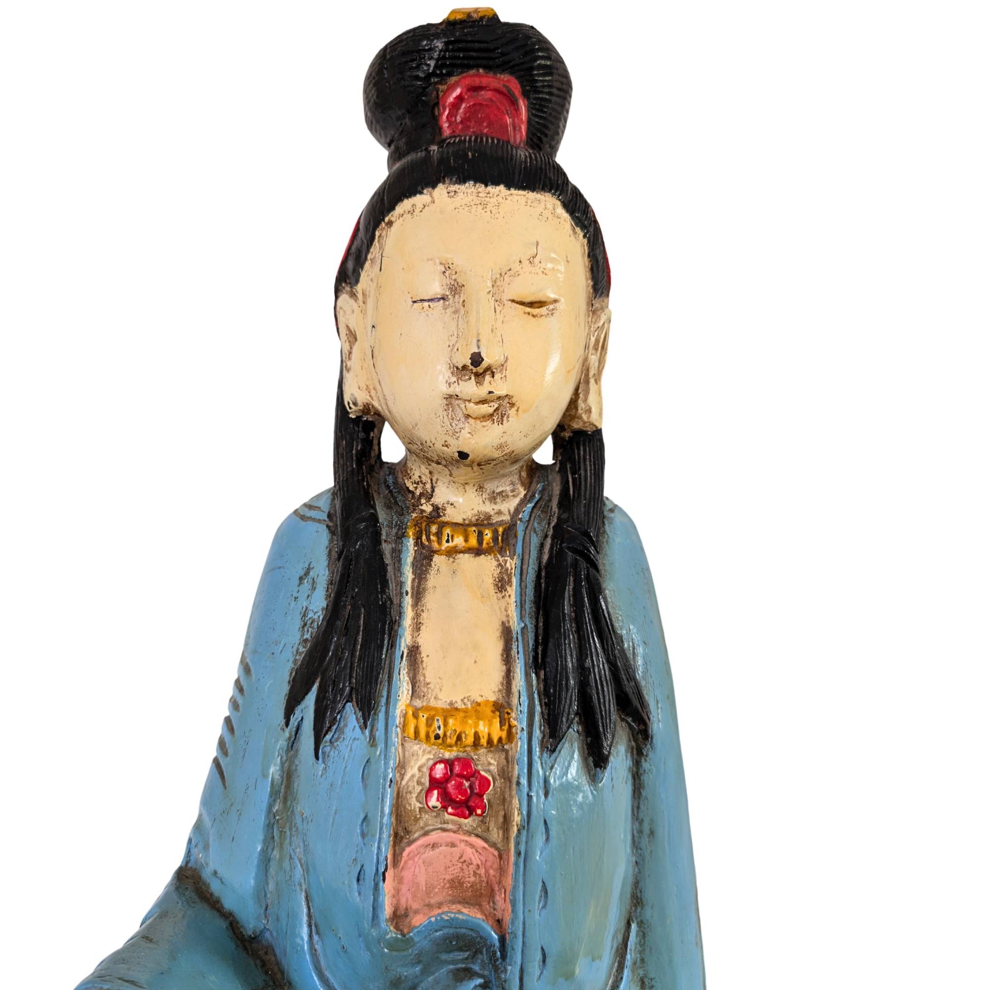 Antiker chinesischer Bodhisattva Kwanyin aus Holz