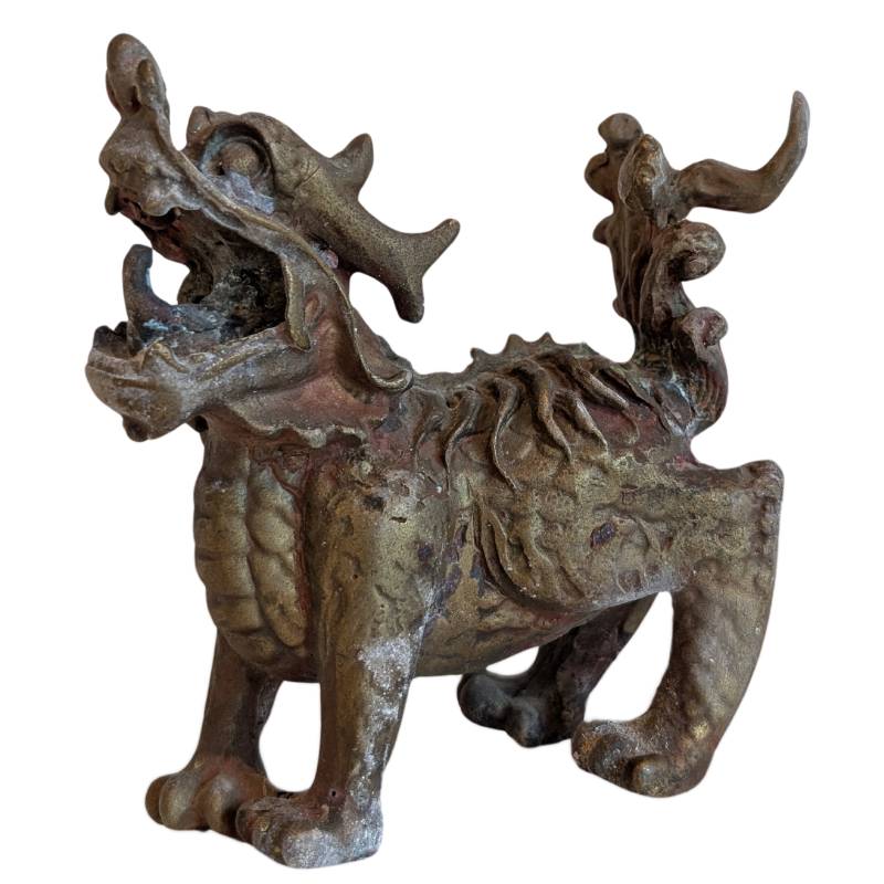 Chinesische Bronze-Foo-Hunde, die als kleine Statuen ausgeführt wurden