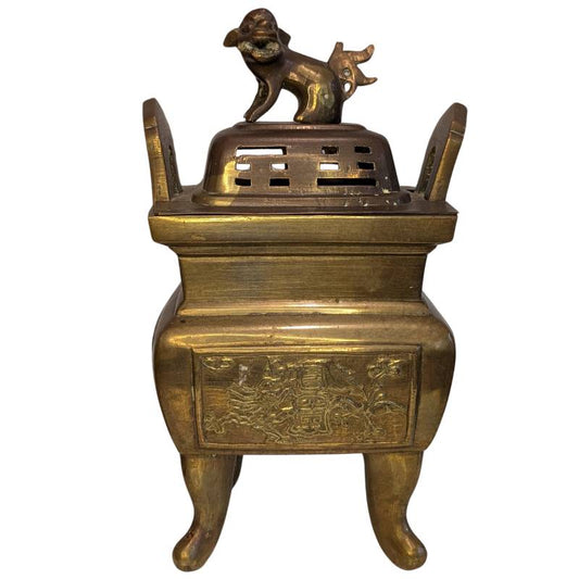 Chinesischer Räuchergefäß aus Bronze auf vier Beinen mit Löwendeckel, China, 19. Jahrhundert