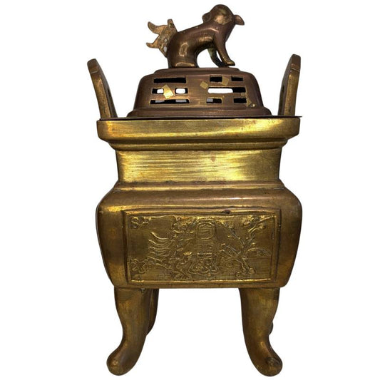 Chinesischer Weihrauchbrenner aus Bronze mit Reliefplatten und Tempelform, China, 19. Jahrhundert
