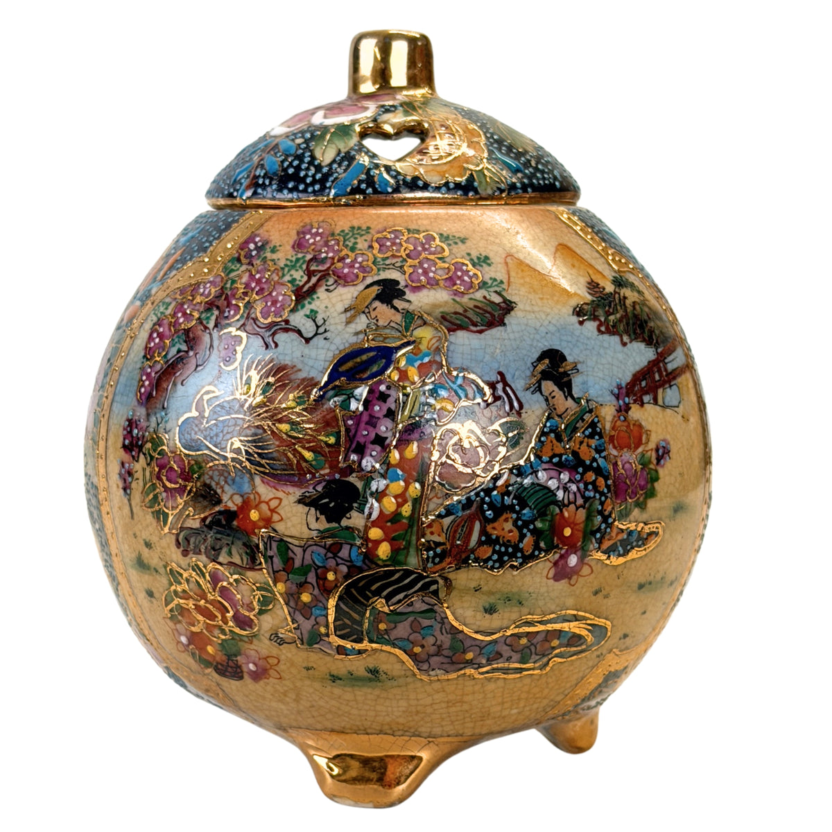 Chinesisches Porzellan-Koro mit Figurenmalerei, Golddekor und durchbrochenem Deckel