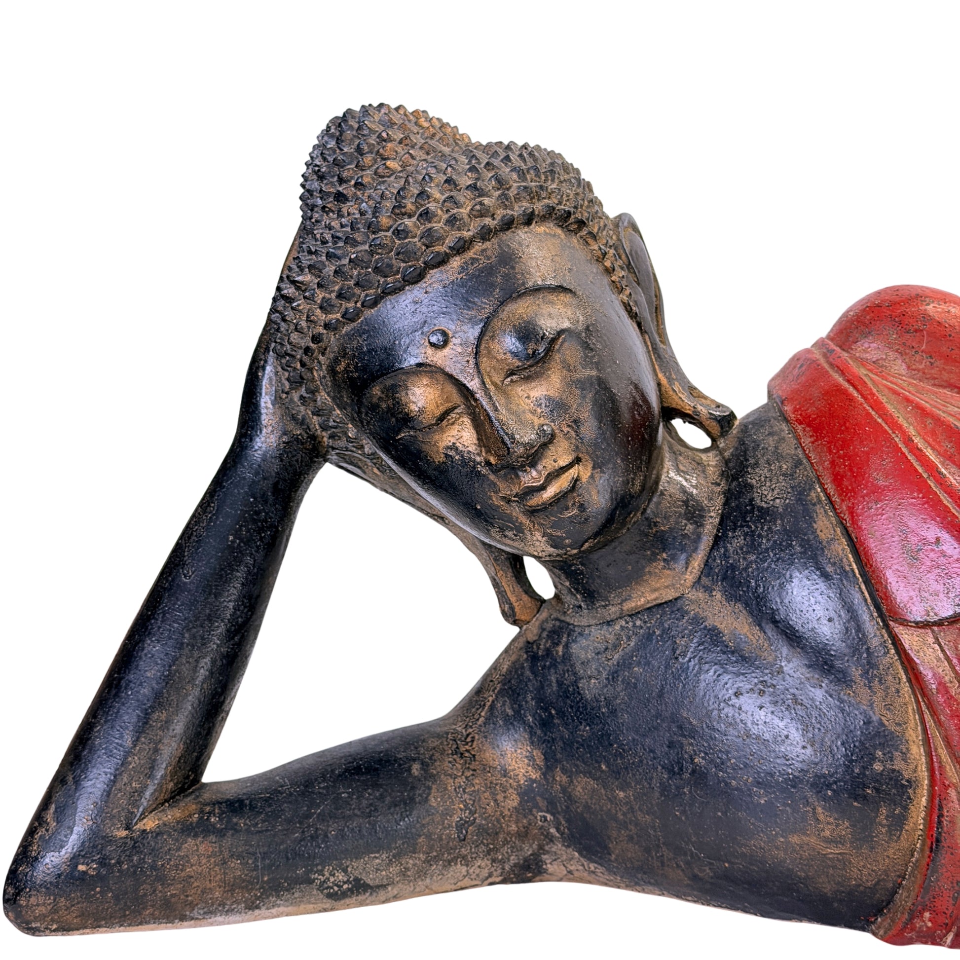 Detail des gelassenen Gesichts des burmesischen Buddha aus dem 19. Jahrhundert