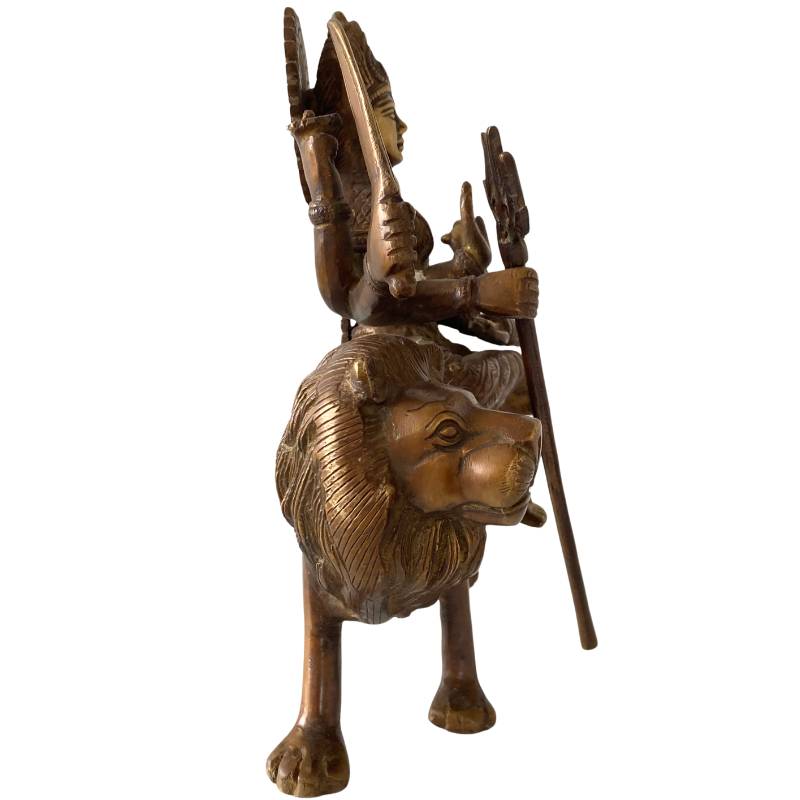 Detail des Gesichts einer bronzenen Durga-Statue – einer hinduistischen Göttin aus Bronze