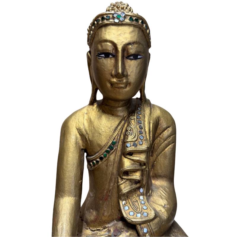 Detail des Gesichts des Buddha von Mandalay, gelassener Ausdruck