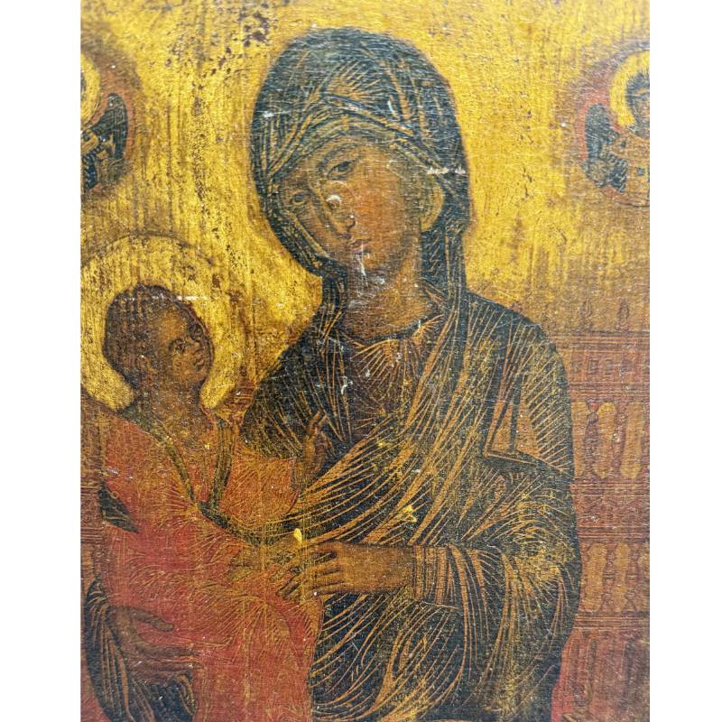 Wunderschöne Detailaufnahme der Gesichter von Maria und dem Christuskind mit sichtbarem antiken Craquelé und Goldgrund.