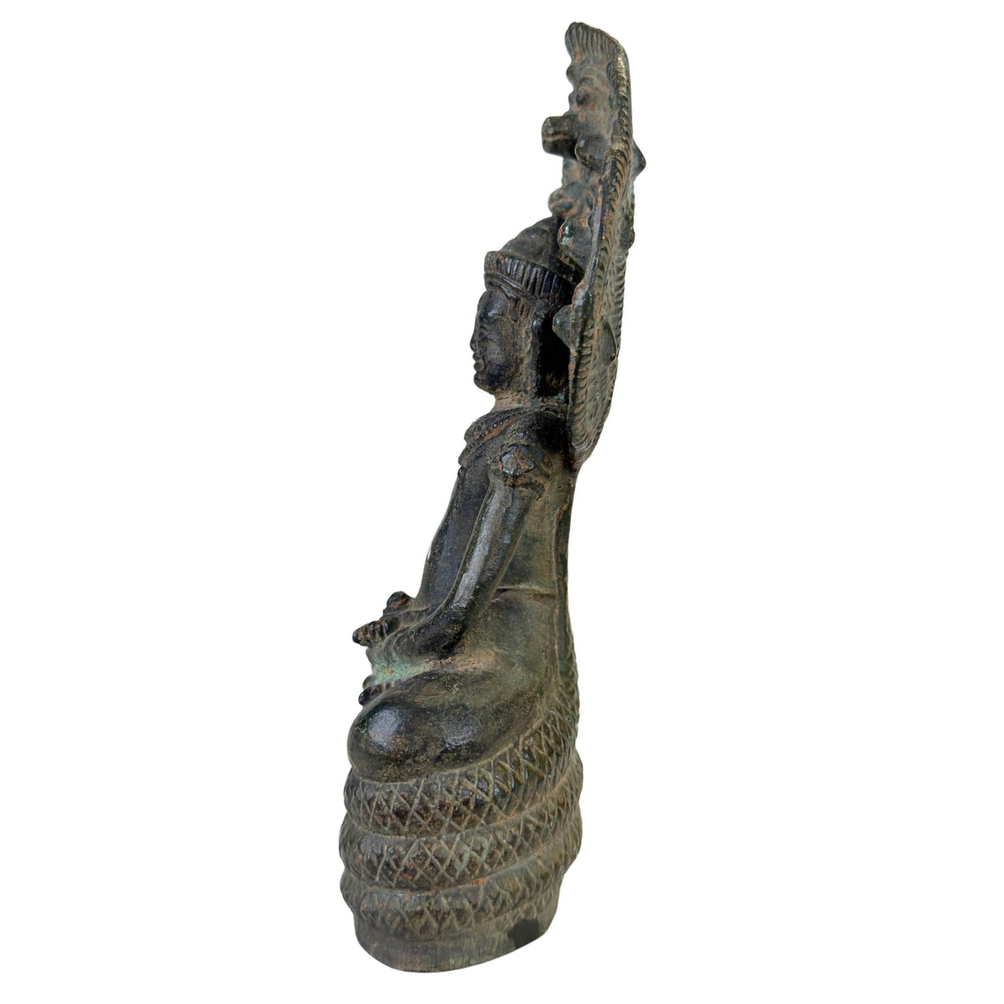 Buddha in meditativer Dhyana Mudra-Haltung auf dem Thron der zusammengerollten Schlange.