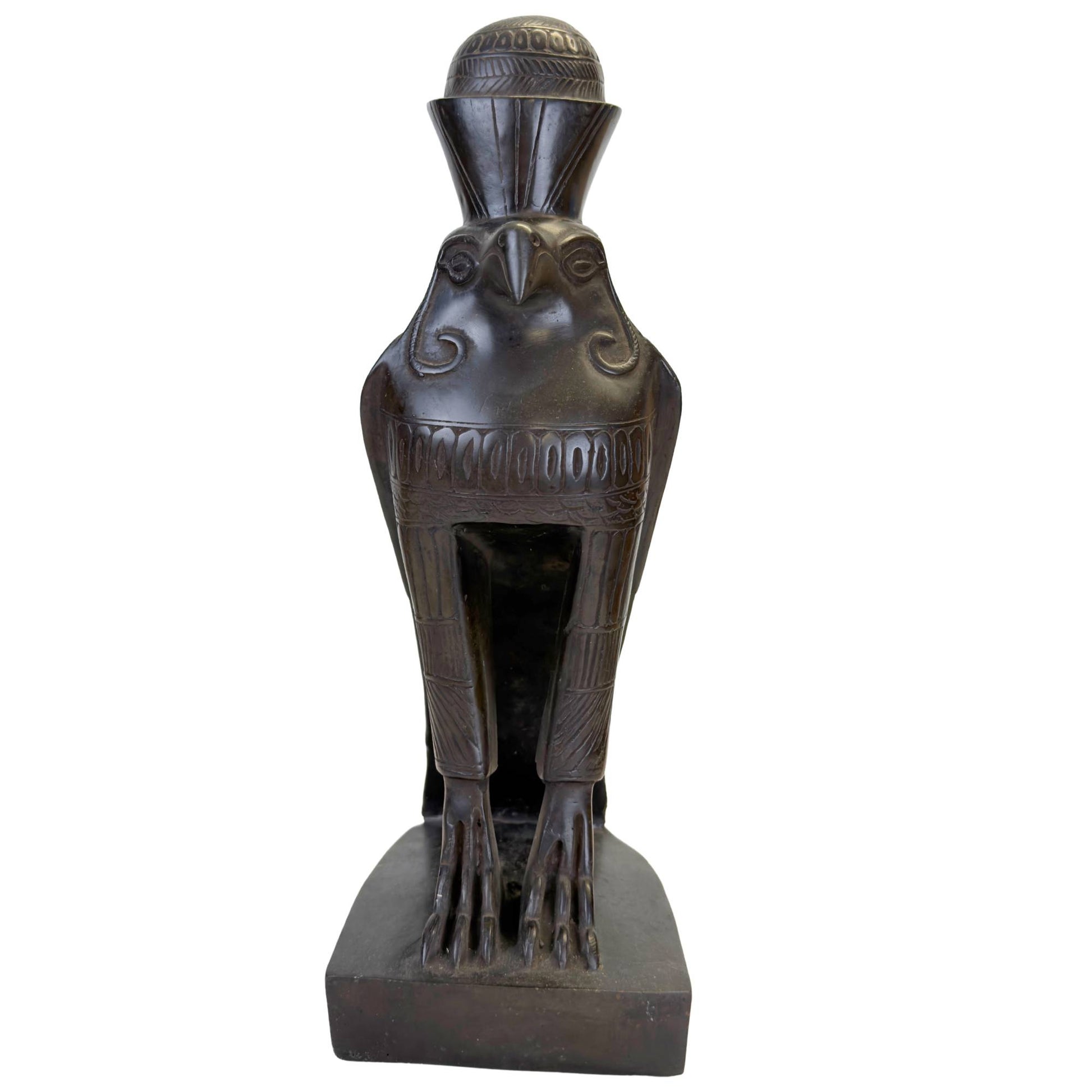 Ägyptische Horus-Statue mit monumentaler Erscheinung