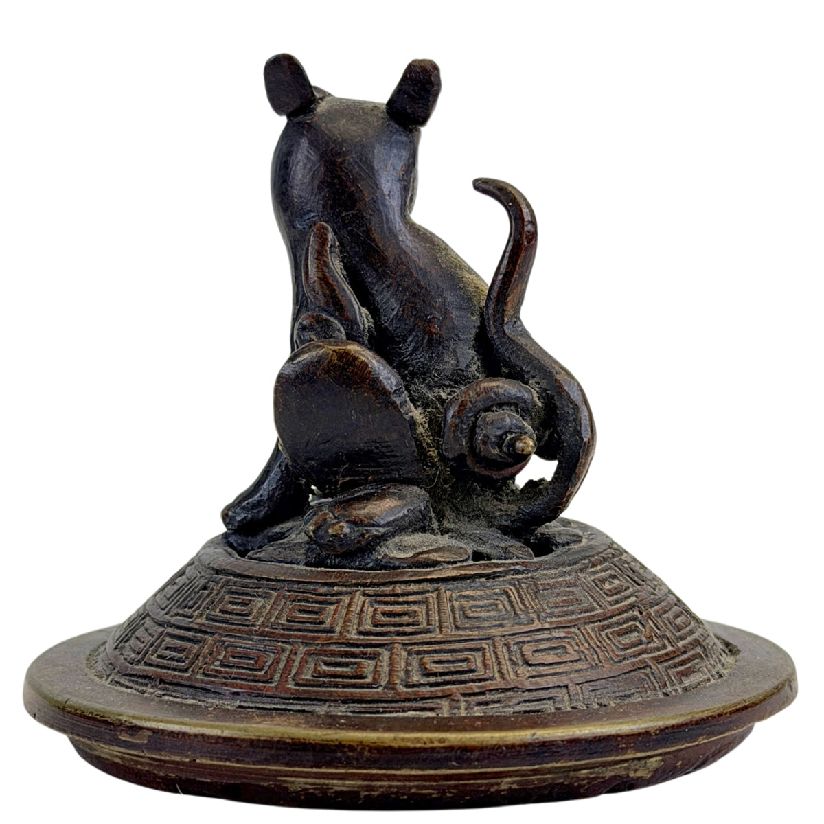 Rückansicht des buddhistischen Löwen auf dem Deckel des chinesischen Räuchergefäßes