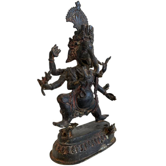 Bronzene Ganesha-Statue mit sichtbaren Resten der ursprünglichen Feuervergoldung und Patina