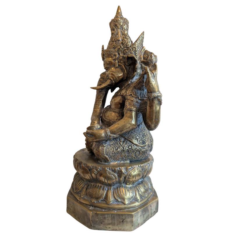 Ganesha mit rituellen Attributen aus Khmer-Bronze