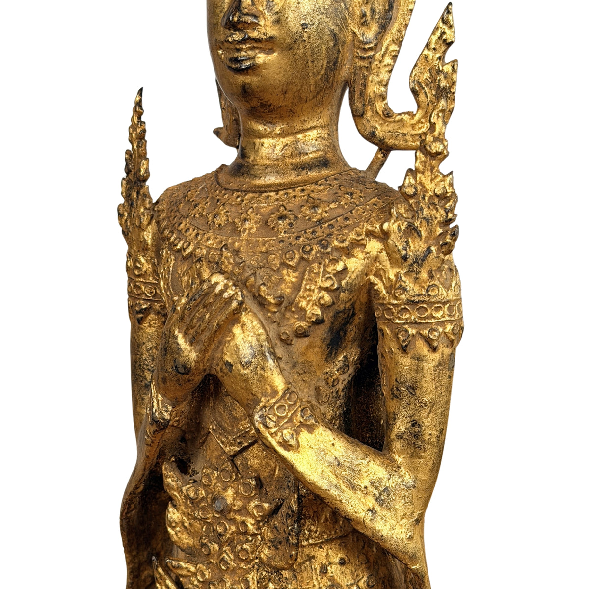 Upper body with the chest ornament holding a mirror fragment, detail