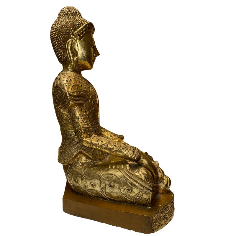 Große, vergoldete Buddha-Statue aus Holz aus Myanmar mit friedvoller Ausstrahlung und antiken Details