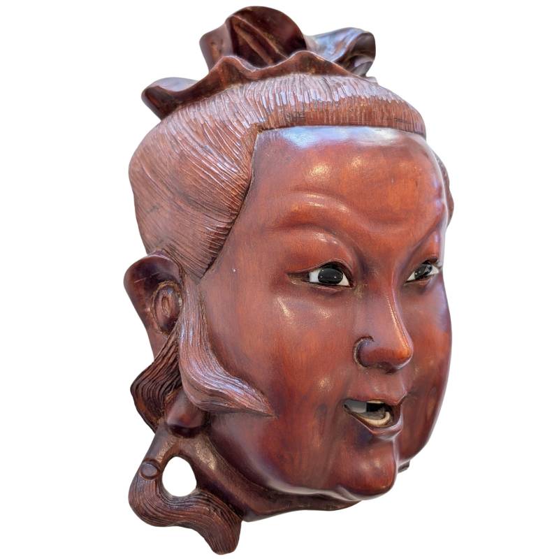 Hölzerner Guanyin-Kopf aus China, der als religiöses Wandobjekt gedacht war
