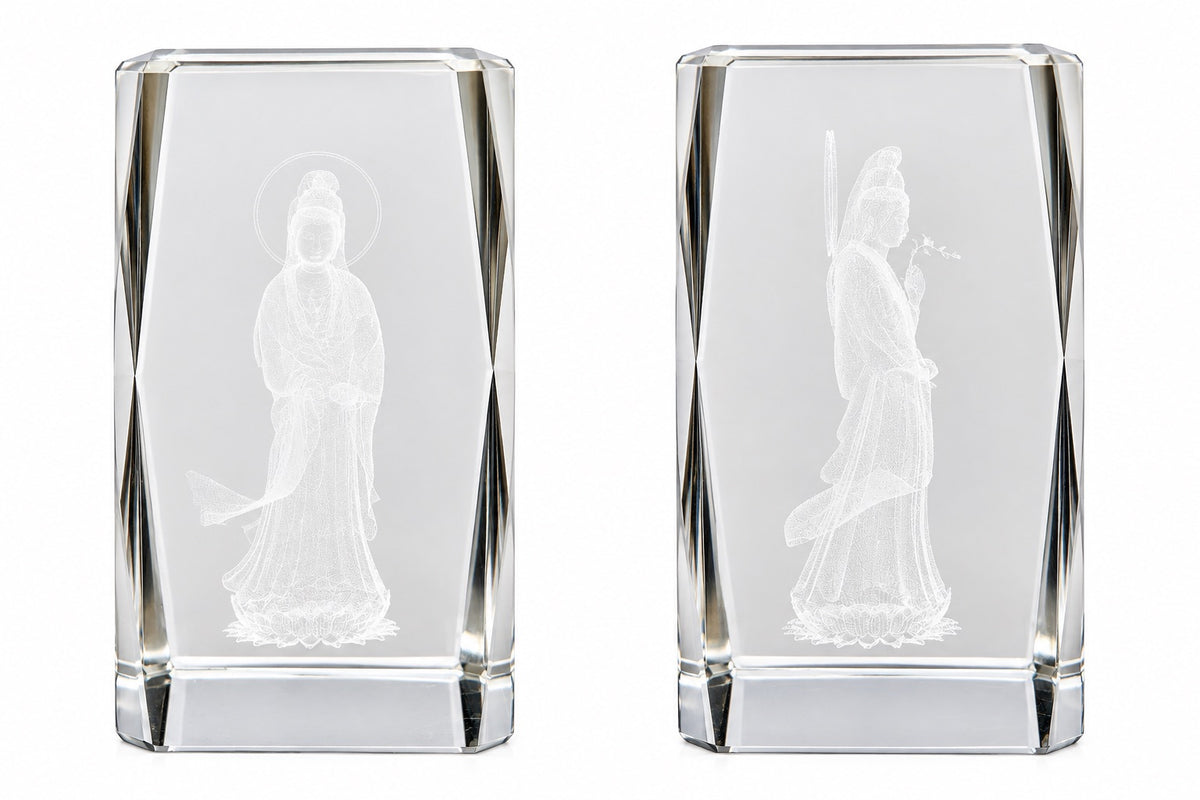 Guanyin in 3D-lasergraviertem optischem Kristallglas, kombinierte Vorder- und Seitenansicht