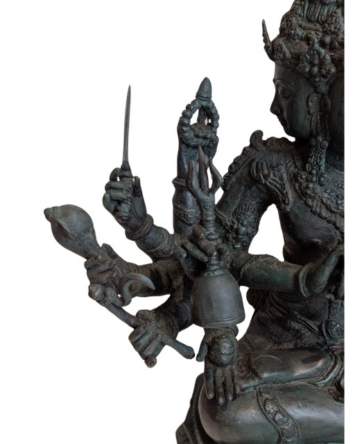 Hinduistische Brahma-Statue aus indonesischer Tempelkunst
