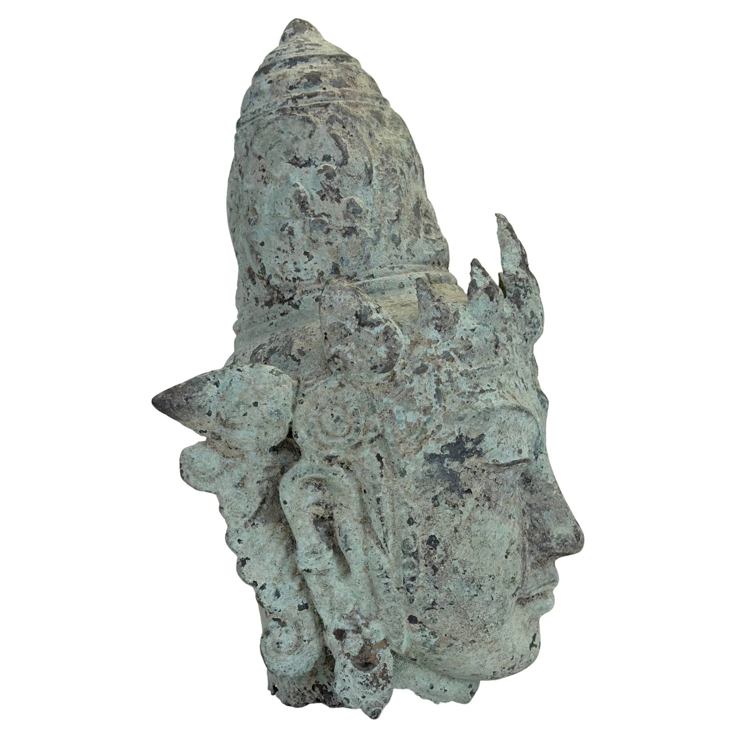 Bronzekopf einer hinduistischen Gottheit, vermutlich Vishnu, aus Java
