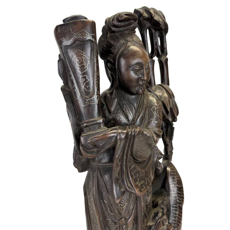 Sammlerstück – Silberintarsien. Hochwertiges antikes chinesisches Sammlerstück mit Silberintarsien, ideal als Wertanlage.