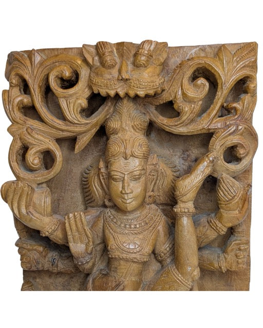 Holzrelief des Shiva Nataraja Tempels in Indien