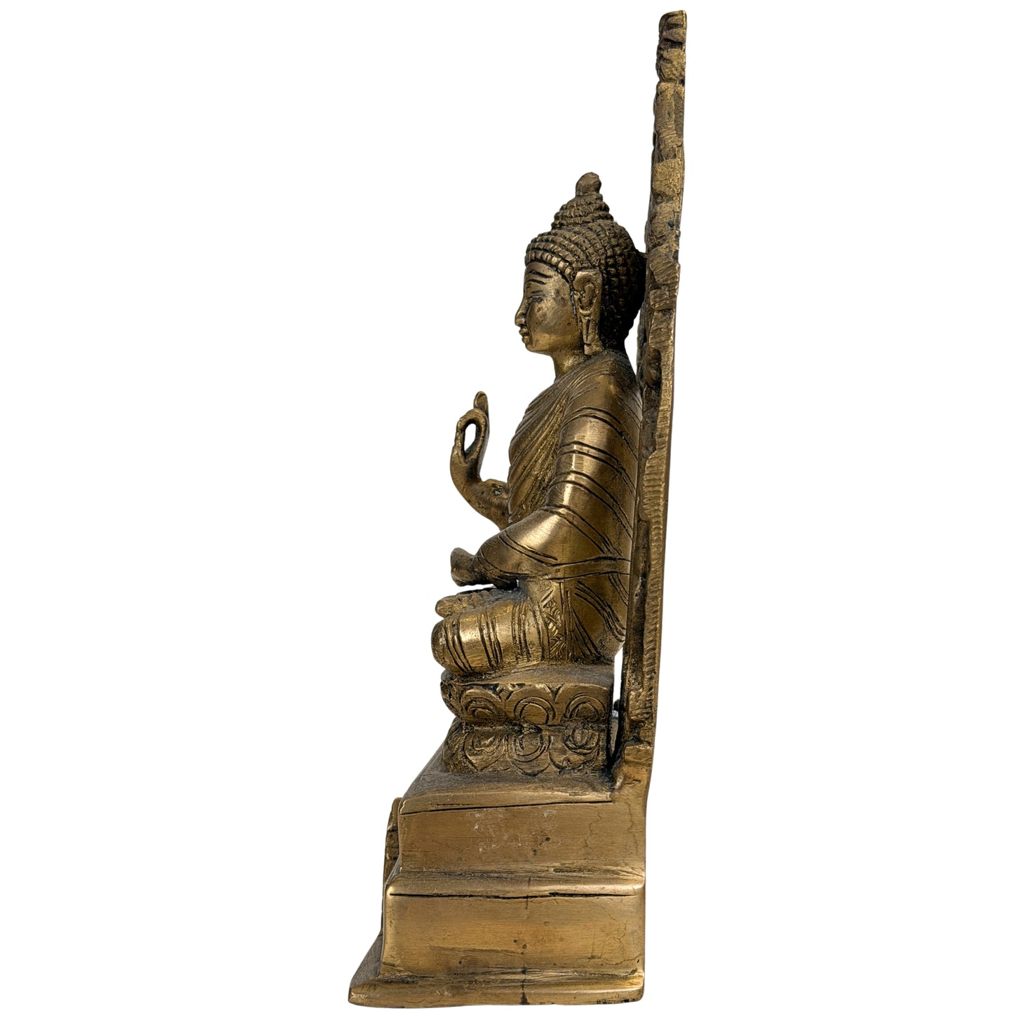 Sitzender Buddha aus Indien mit erhobener Lehrhand und kupferfarbener Oberfläche