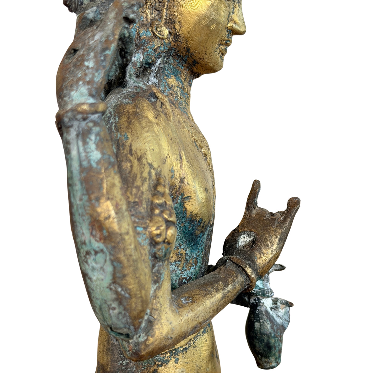 Arm en hand met kundika, rechterzijde, detail