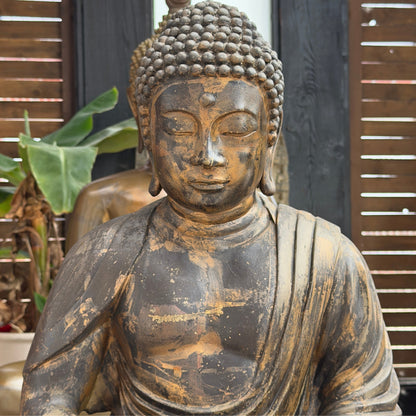 Monumentaler japanischer bronzener Buddha mit alter Patina