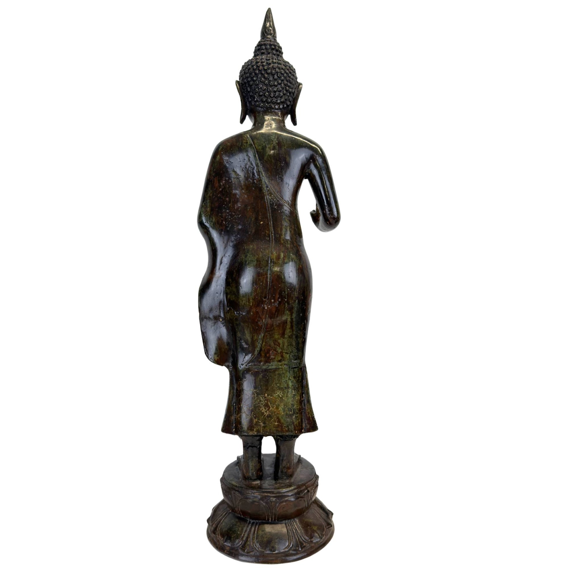 der klassische stehende Buddha von Java