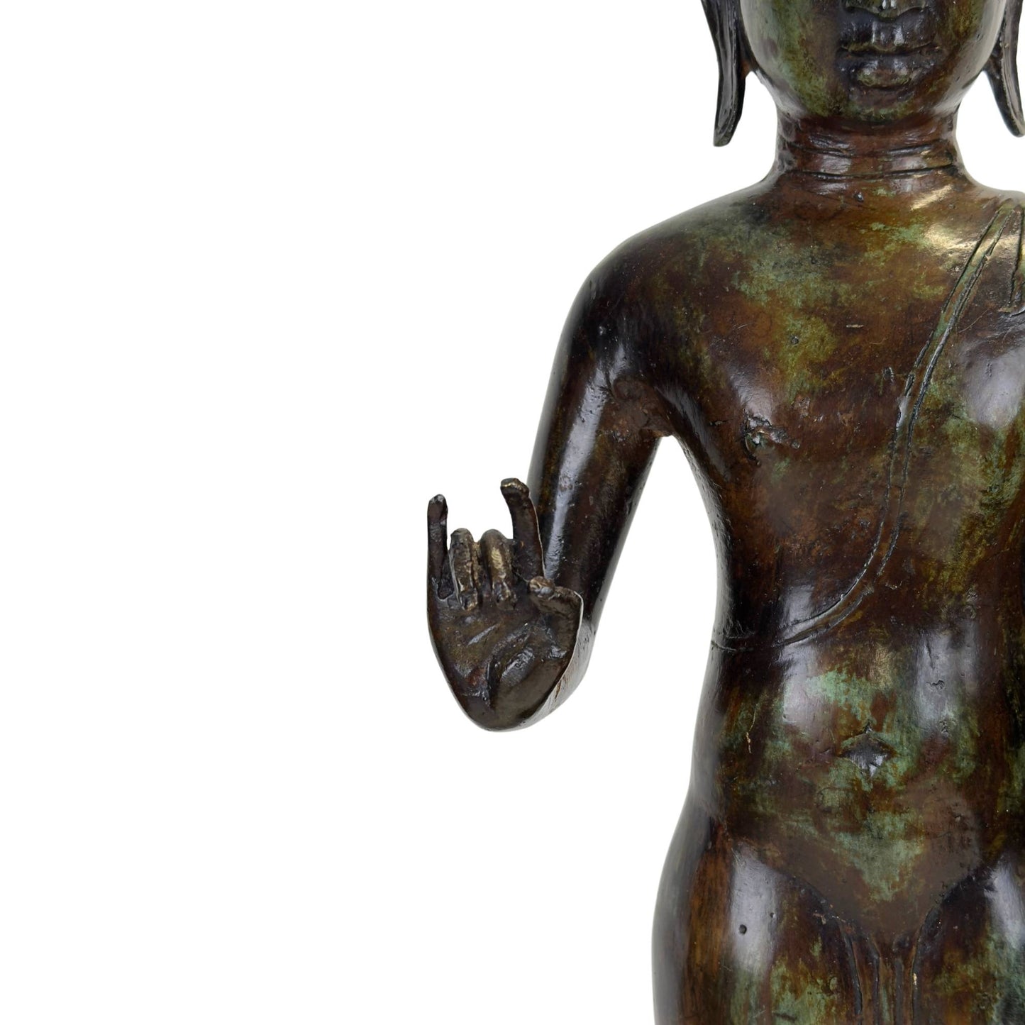 Nahaufnahme der ikonografischen Handgeste Double Vitarka Mudra, einem Symbol für Weisheit und Schutz.