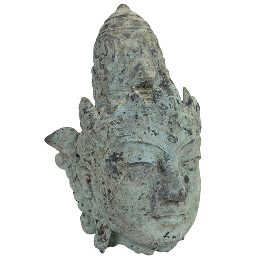 Antikes javanisches Vishnu-Kopffragment mit starker grüner Oxidation und alter Patina