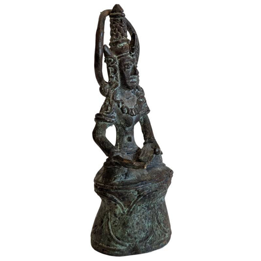 Buddhistische Khmer-Statue von Lokeshvara in stehender Pose