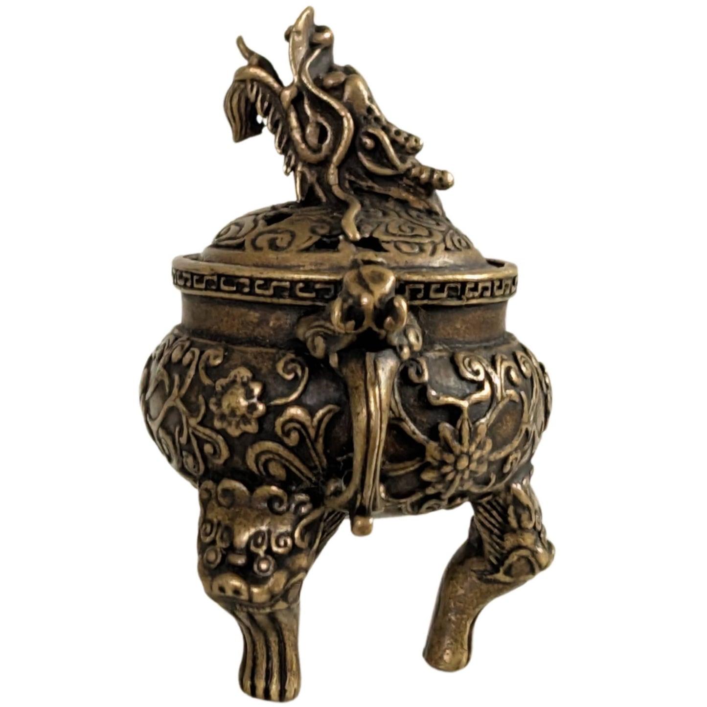 Chinesischer Räuchergefäß aus Bronze mit aufwendig gearbeiteten Griffen und einem mäanderförmigen Rand am Hals.