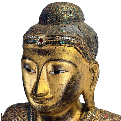 Buddha aus der Konbaung-Periode mit originalem thit‑si Lack