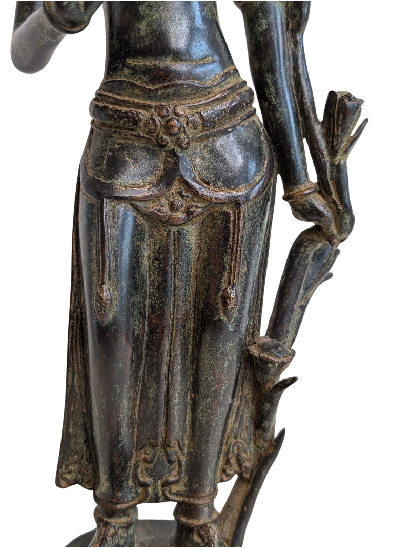 Klassische südindische Bronzestatue der Göttin Lakshmi
