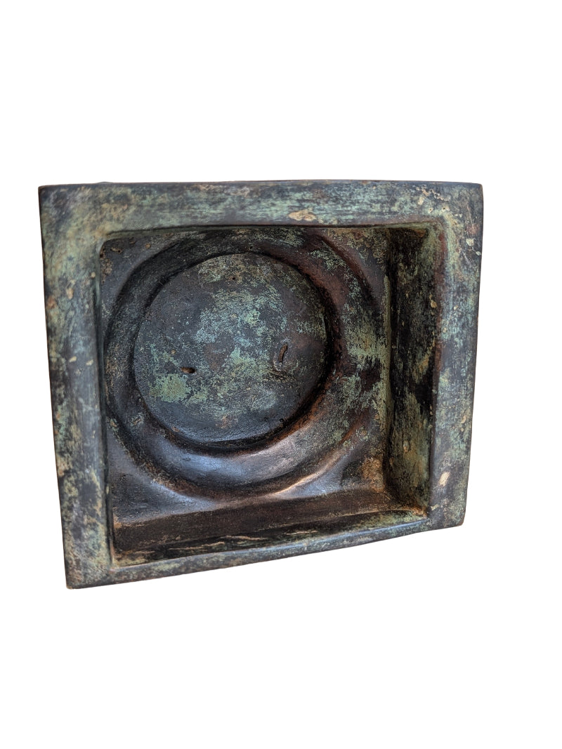 Südindische Bronzeskulptur der Göttin Lakshmi