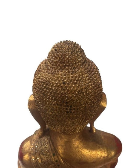 Holz-Buddha-Statue aus Myanmar im Mandalay-Stil, traditionell vergoldet und authentisch alt