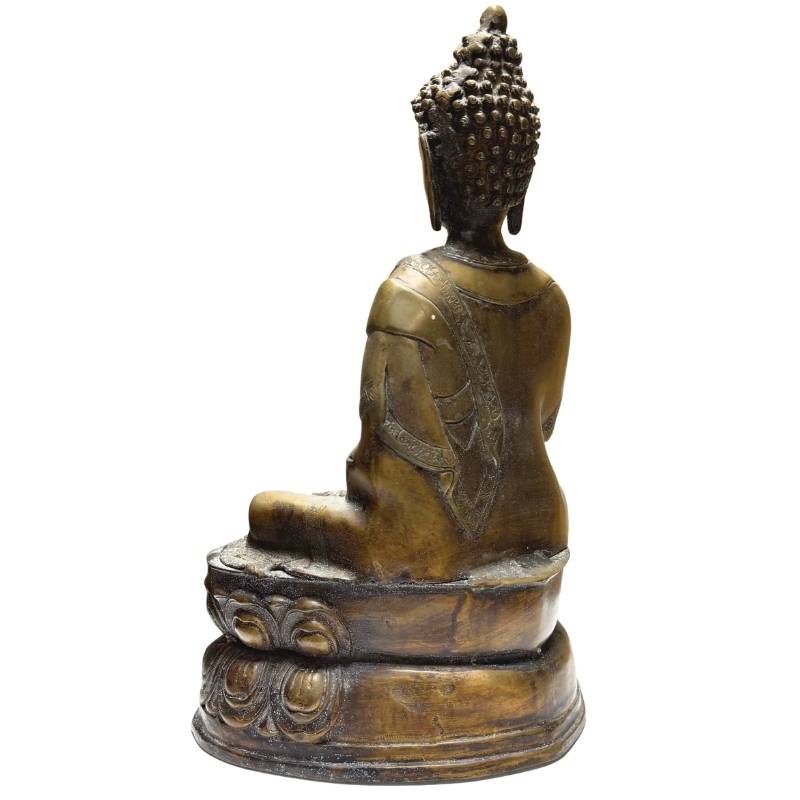 Buddha-Statue aus Nepal mit sanftem Gesichtsausdruck und dem unverkennbaren Newar-Stil.
