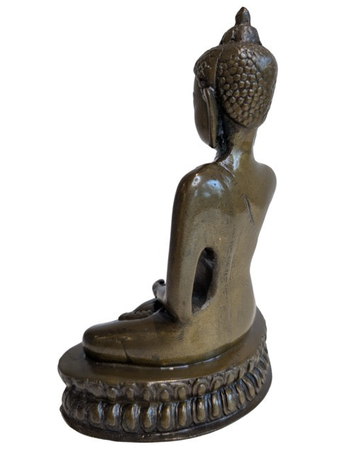 Nepalesische Buddha-Statue aus Bronze auf einem Lotussockel


Bronzestatue eines nepalesischen Buddhas auf