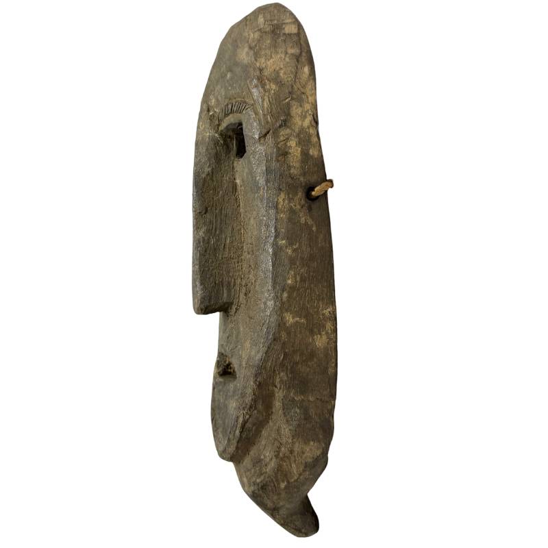 Nepalesische rituelle Holzmaske mit Muscheleinlage und gealterter Optik