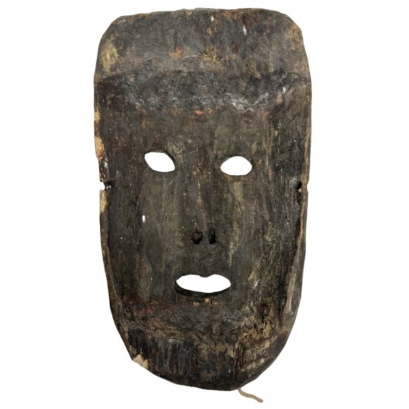 Nepalesische Holzmaske mit heiterem Ausdruck und gealterter Patina