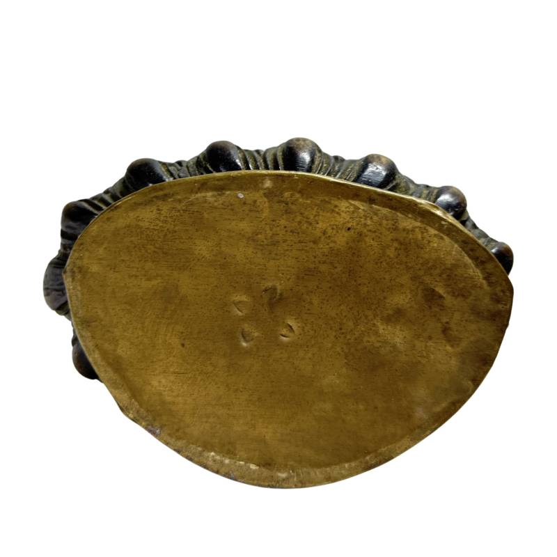 Nepalesisches Newar-Buddha-Paar aus Ormolu-Bronze auf traditionellem Lotussockel