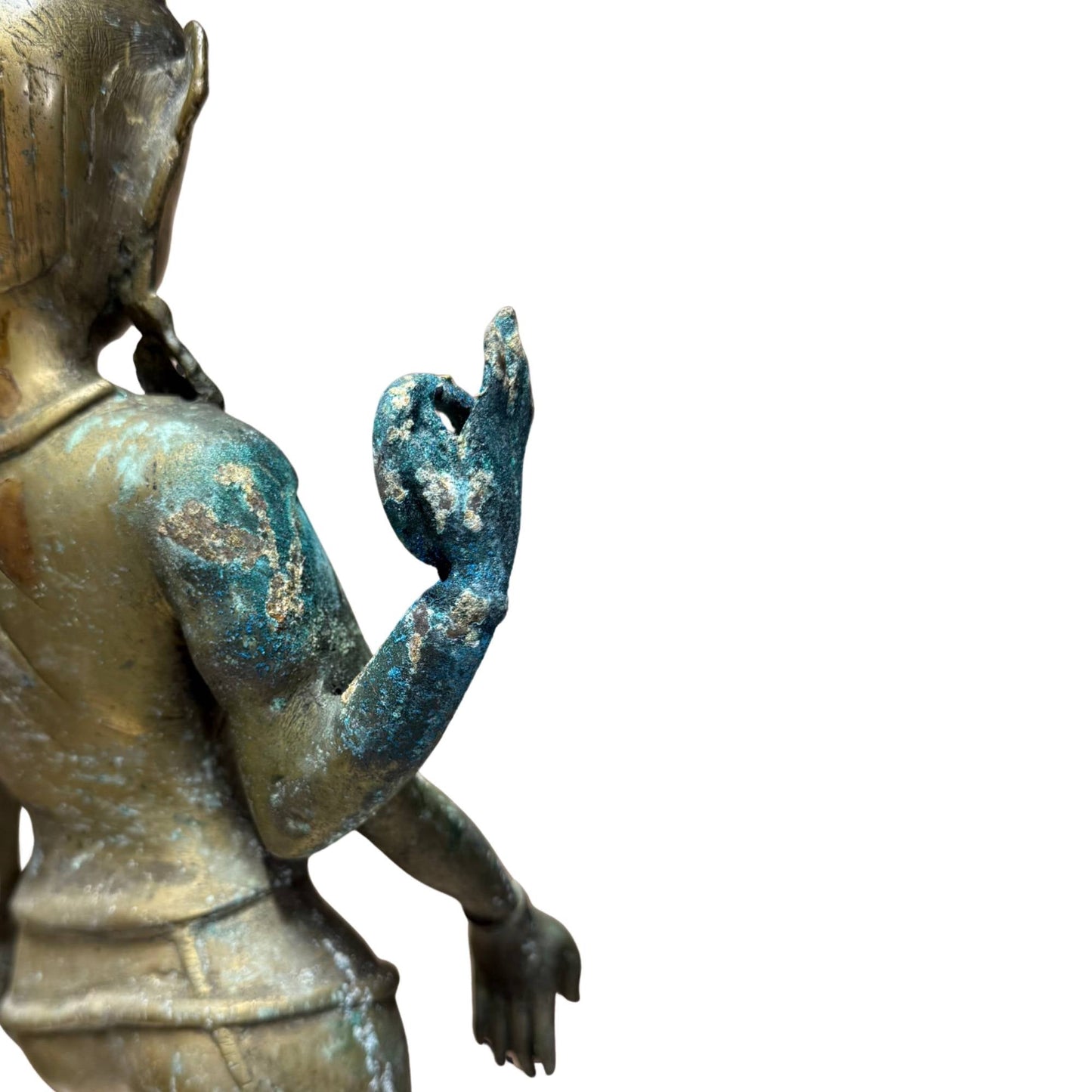 Detail der natürlichen blau-grünen Patina an der hinteren Hand des nepalesischen vierarmigen Avalokiteshvara, 17. Jahrhundert