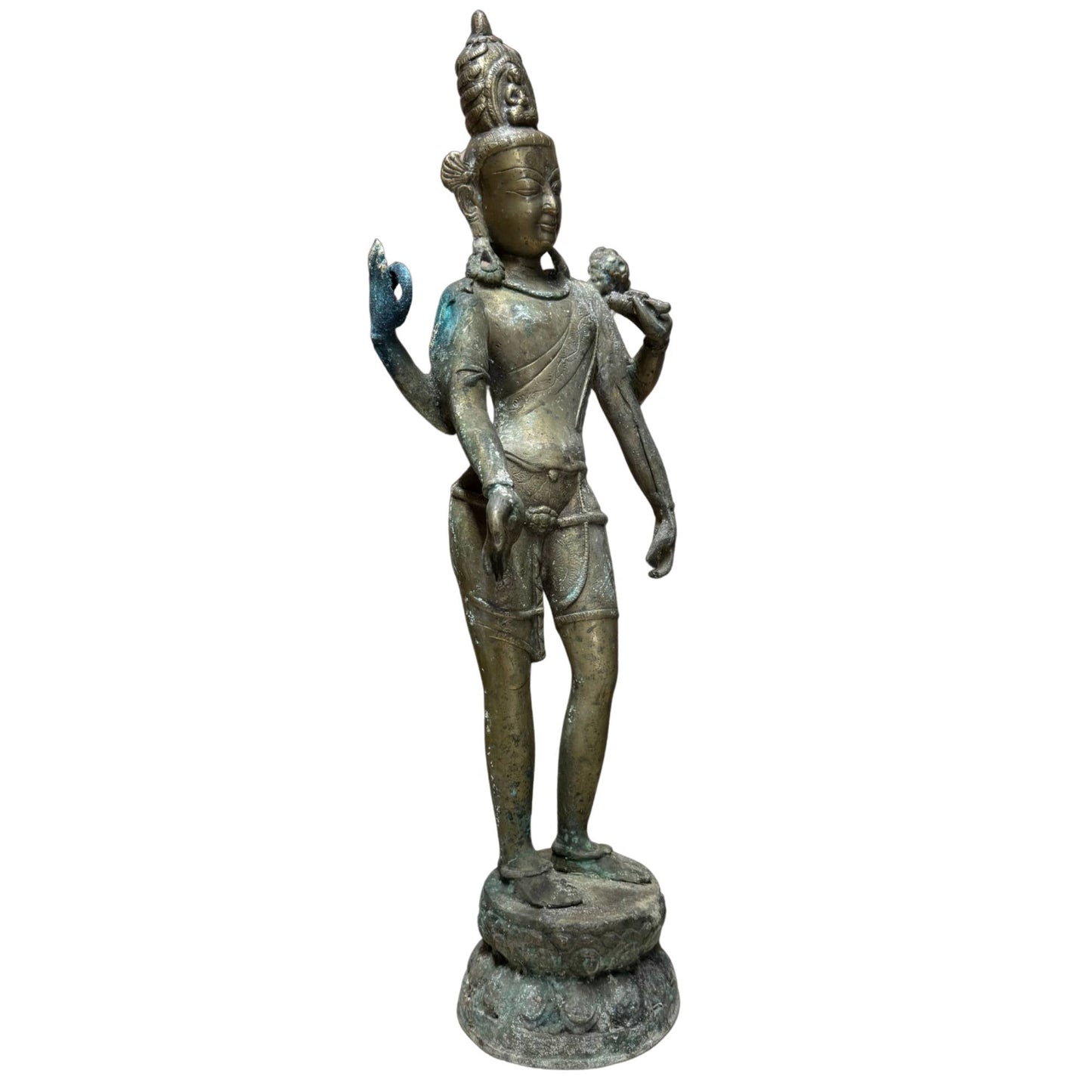 Nepalesischer vierarmiger Avalokiteshvara aus feuervergoldeter Bronze, 17. Jahrhundert – Dreiviertelansicht links