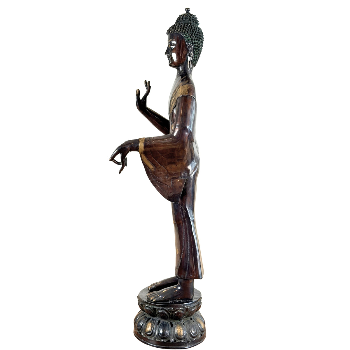 Seitenansicht des stehenden Buddhas, andere Seite