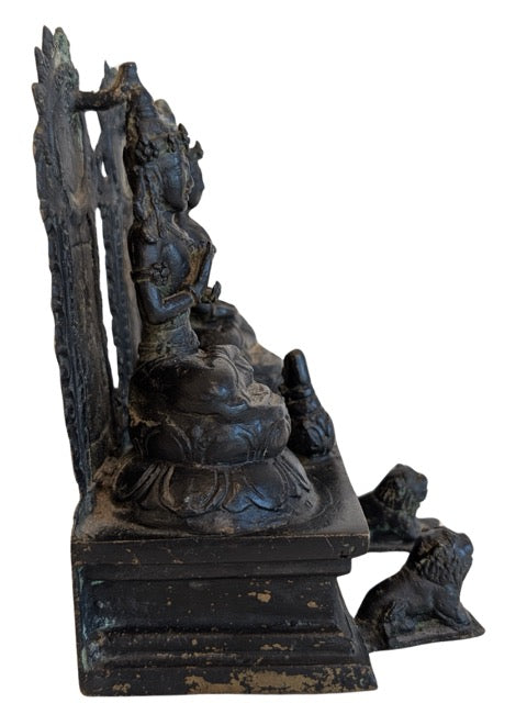 Außergewöhnlicher Hausaltar aus Bronze aus Nepal mit den Göttern Shiva und Parvati als Paar