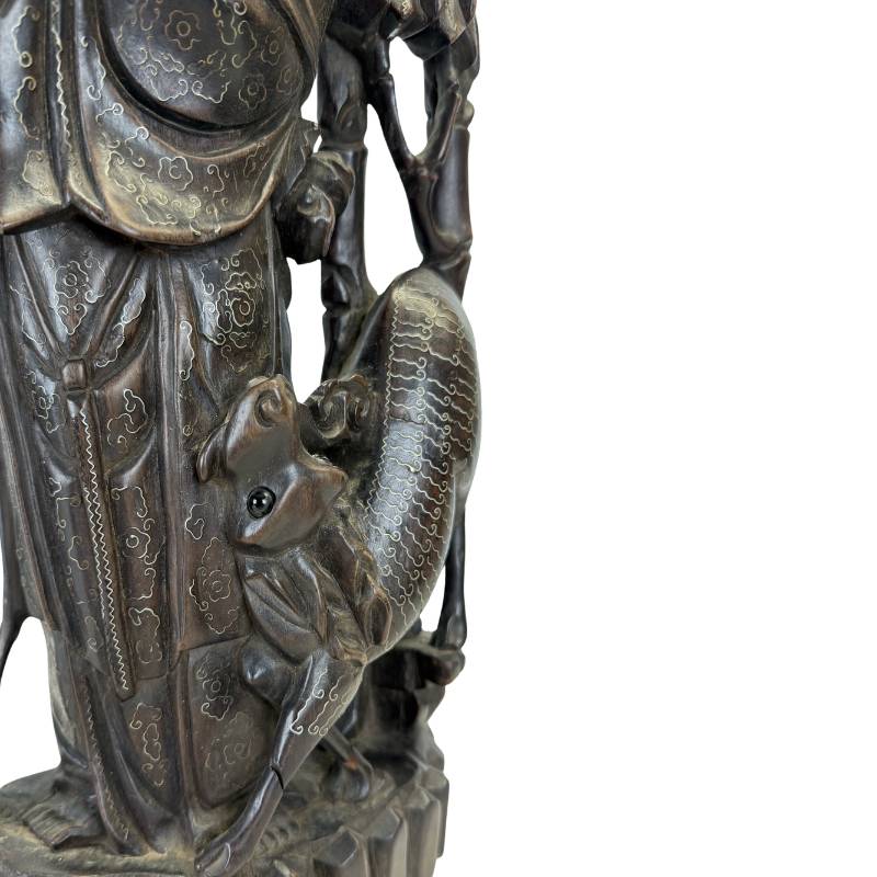 Chinesische Statue des unsterblichen Magu mit einem Hirsch und Bambus, einem Symbol des Glücks.