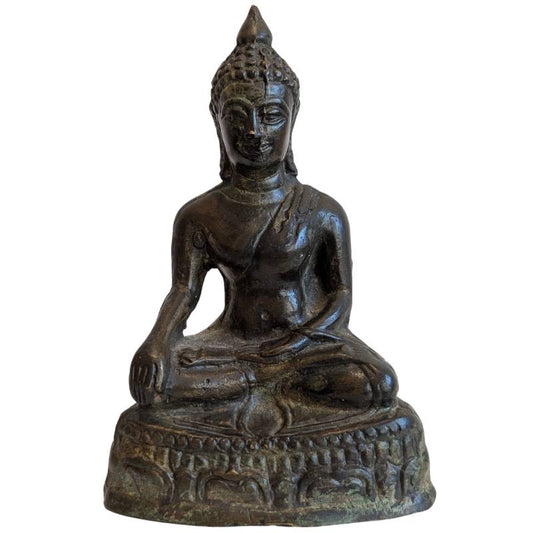 Alte, andächtige Buddha-Statue aus Bronze aus Südostasien