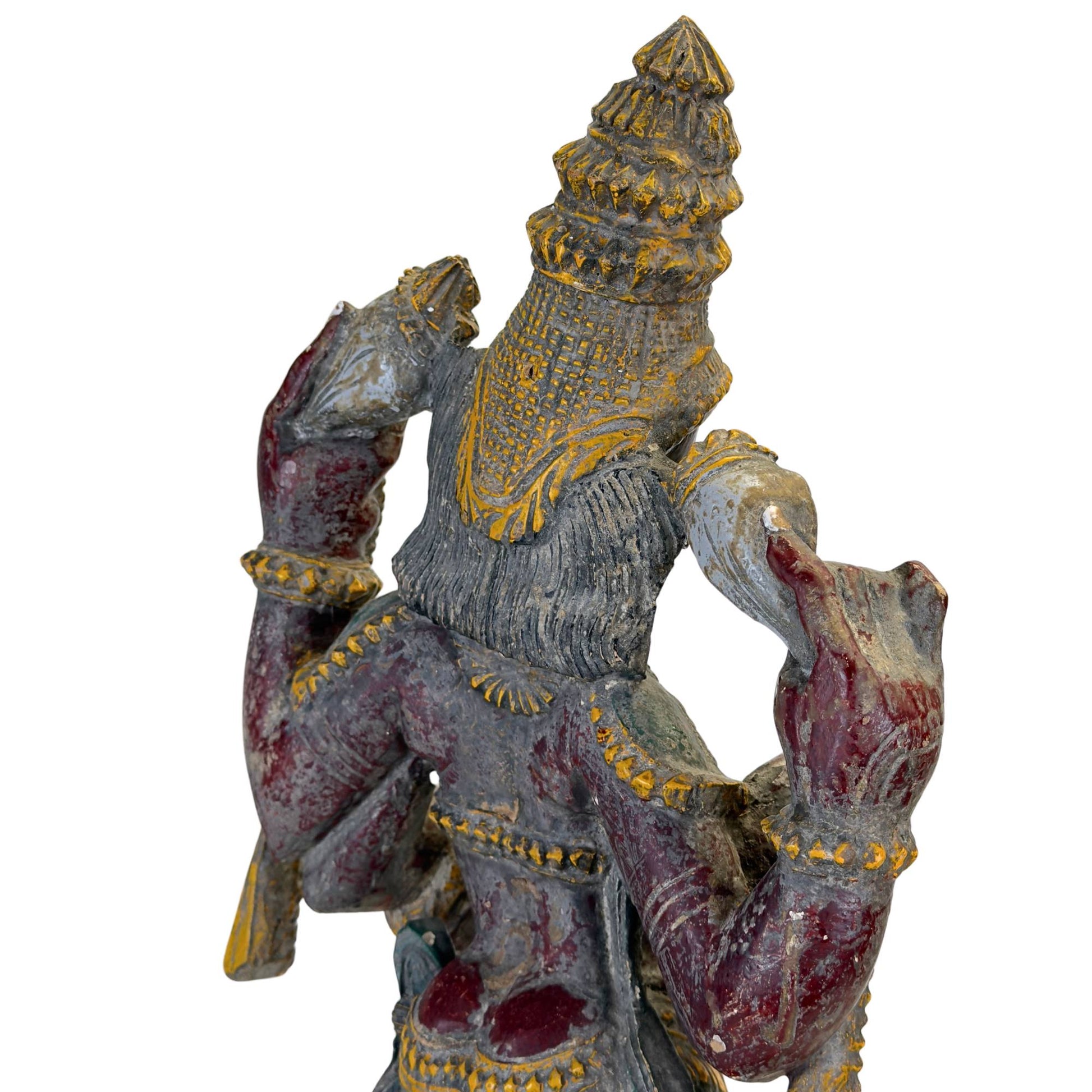Alte indische Vishnu-Statue aus Holz mit polychromer Bemalung